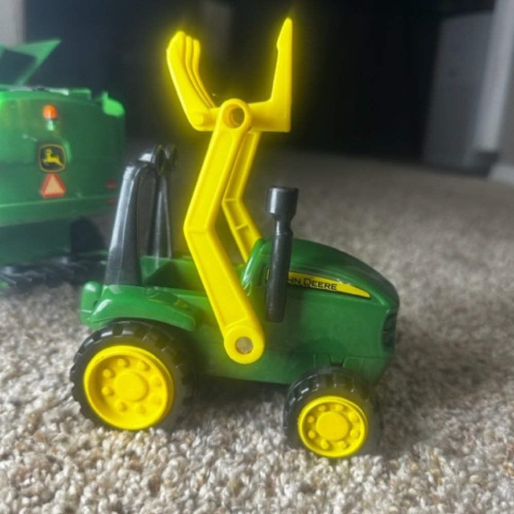 John Deere Toy Tractor With Hay Loader. 7 inch toy by Learning Curve